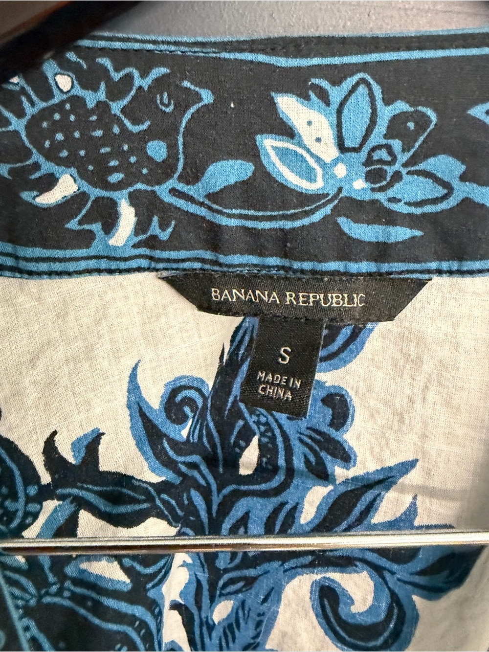Banana Republic Cream Wrap Blouse with Blue Floral & Butterfly Print - Picture 6 of 9